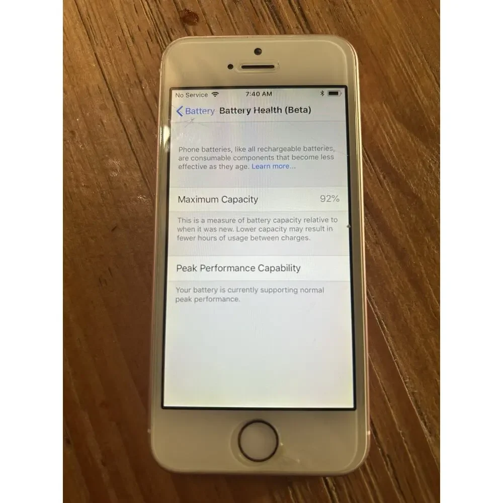 Apple iPhone SE 1st Gen 16GB Rose Gold Verizon Locked Cracked Screen Battery 92%